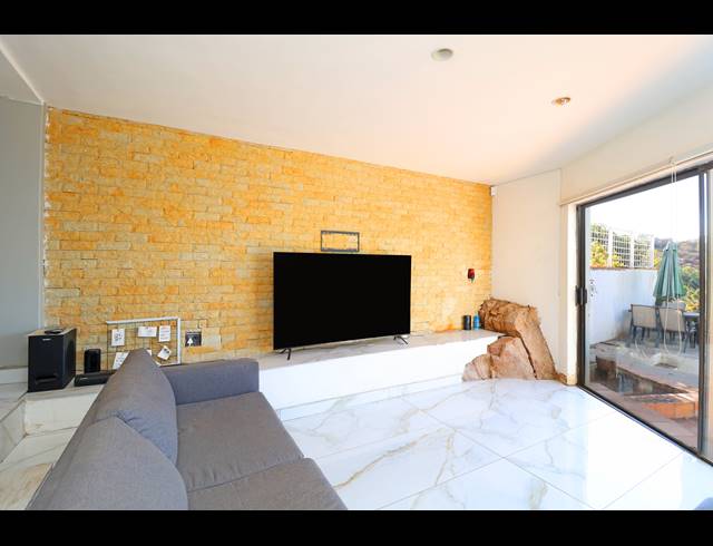3 BEDROOM HOUSE FOR SALE IN MELVILLE